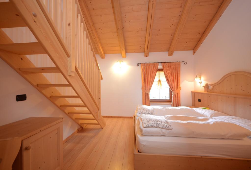 Hotel Fonte Dei Veli Panchia Exteriör bild