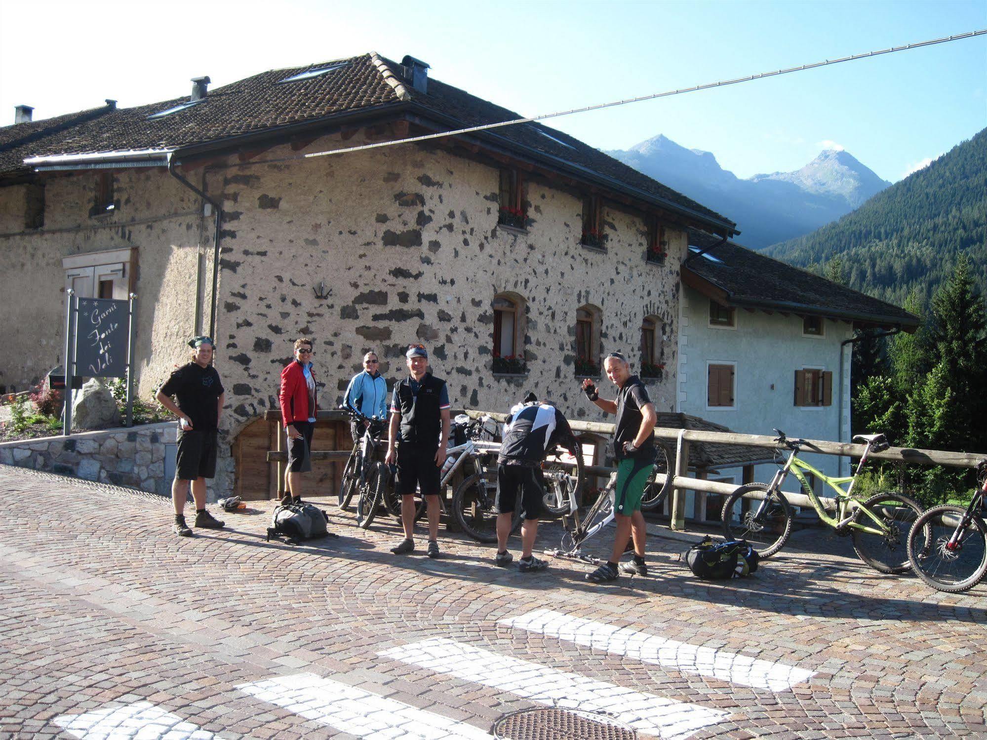 Hotel Fonte Dei Veli Panchia Exteriör bild