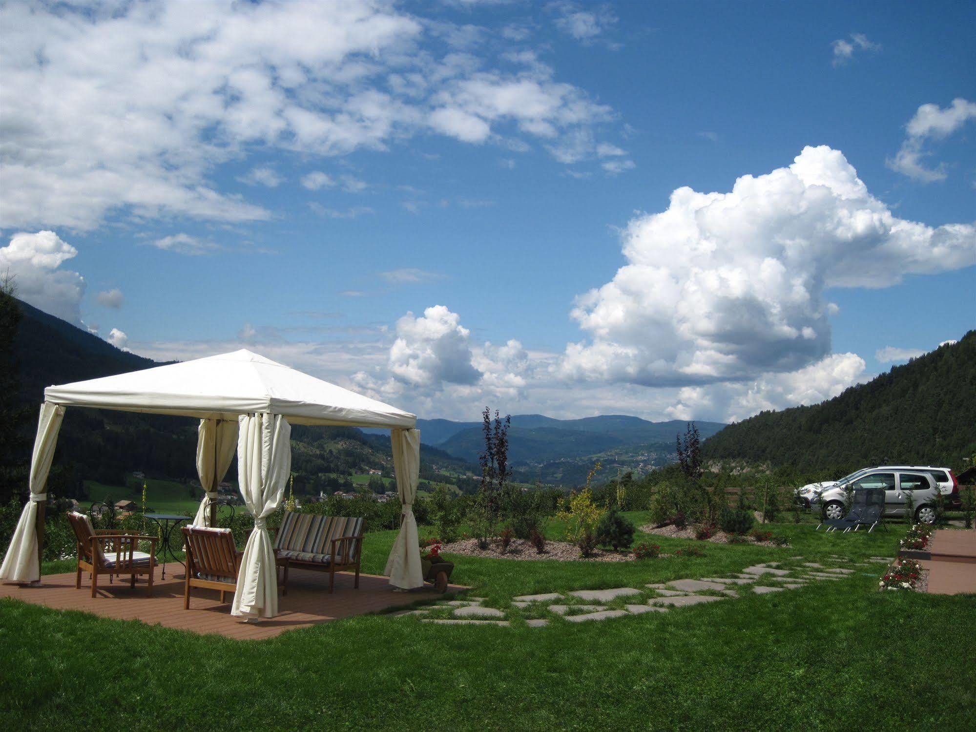 Hotel Fonte Dei Veli Panchia Exteriör bild